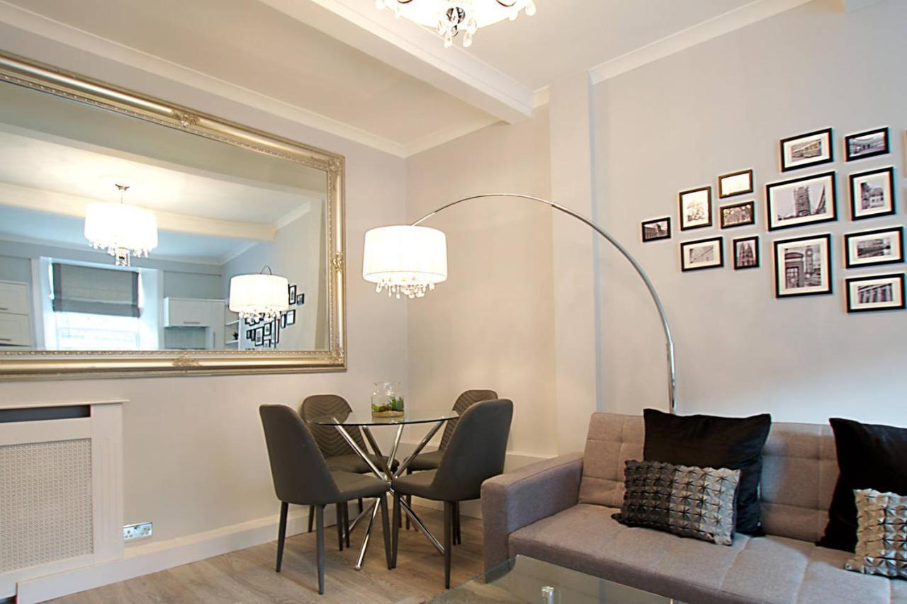 Joivy Unique Old Town Stay Under Edinburgh Castle Ngoại thất bức ảnh