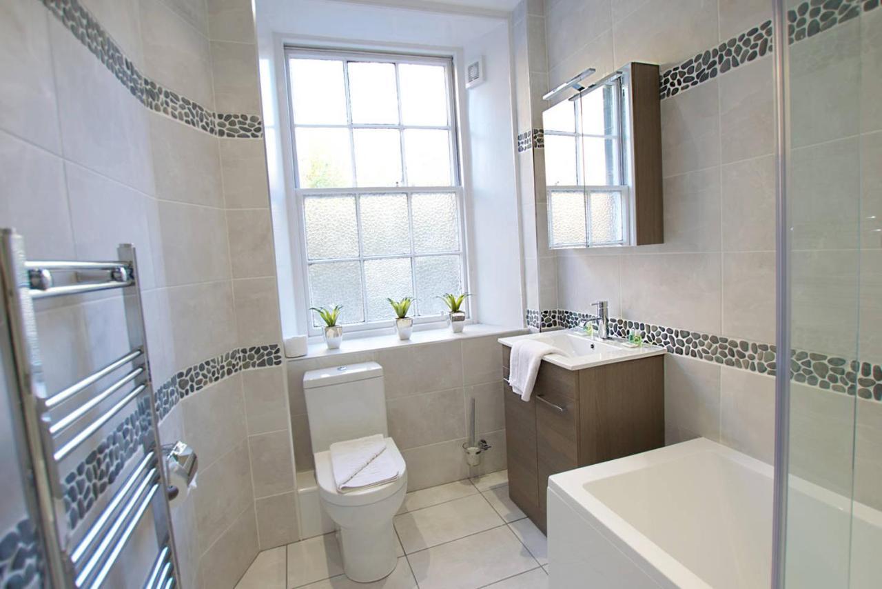 Joivy Unique Old Town Stay Under Edinburgh Castle Ngoại thất bức ảnh