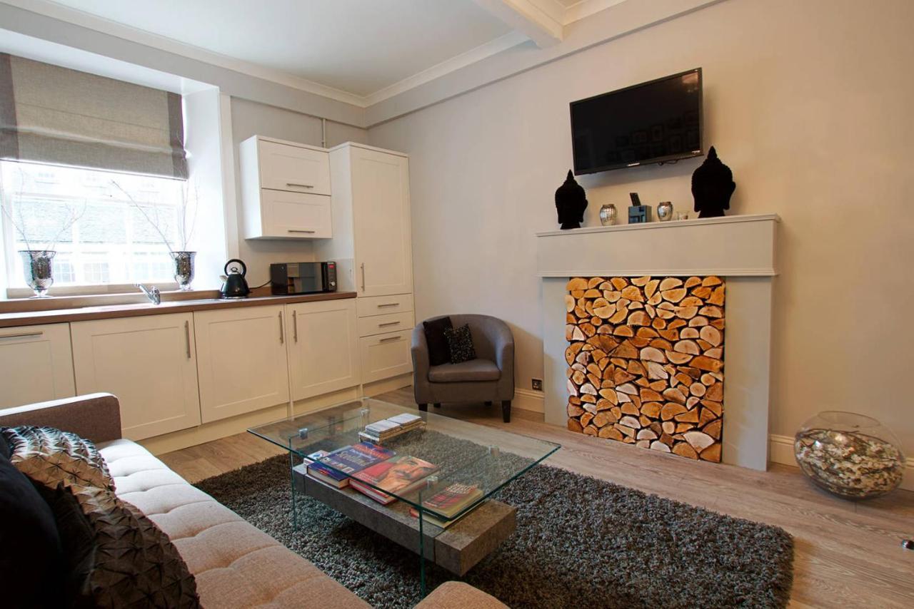 Joivy Unique Old Town Stay Under Edinburgh Castle Ngoại thất bức ảnh